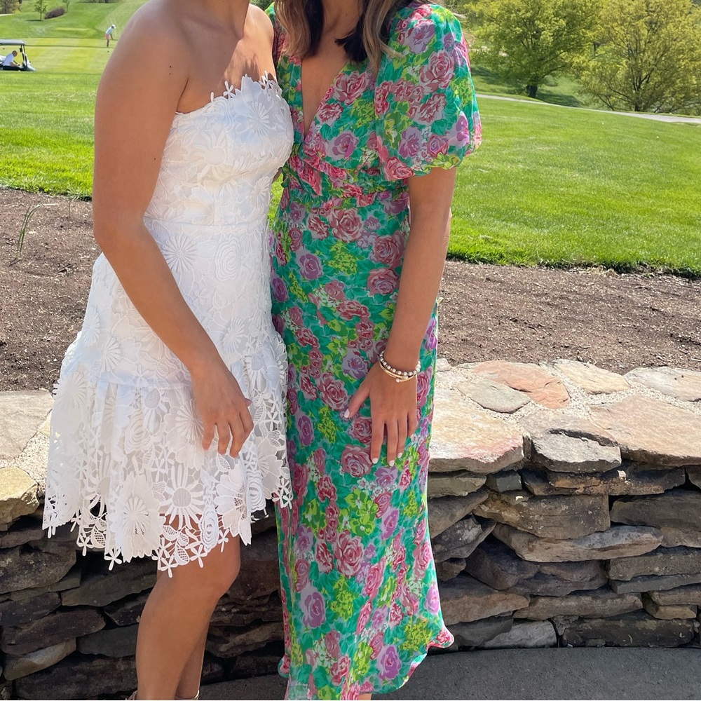 ASTR the Label Green and Pink Floral Puff Sleeve Midi Dress with open back